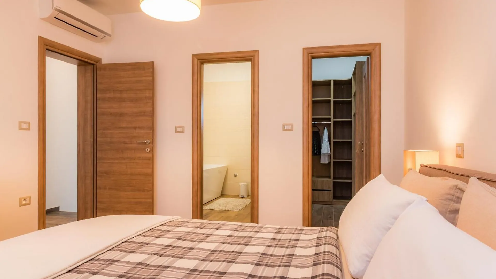 Villa Roma Near Pula For 6 People With Private Pool Jadreski 0*,