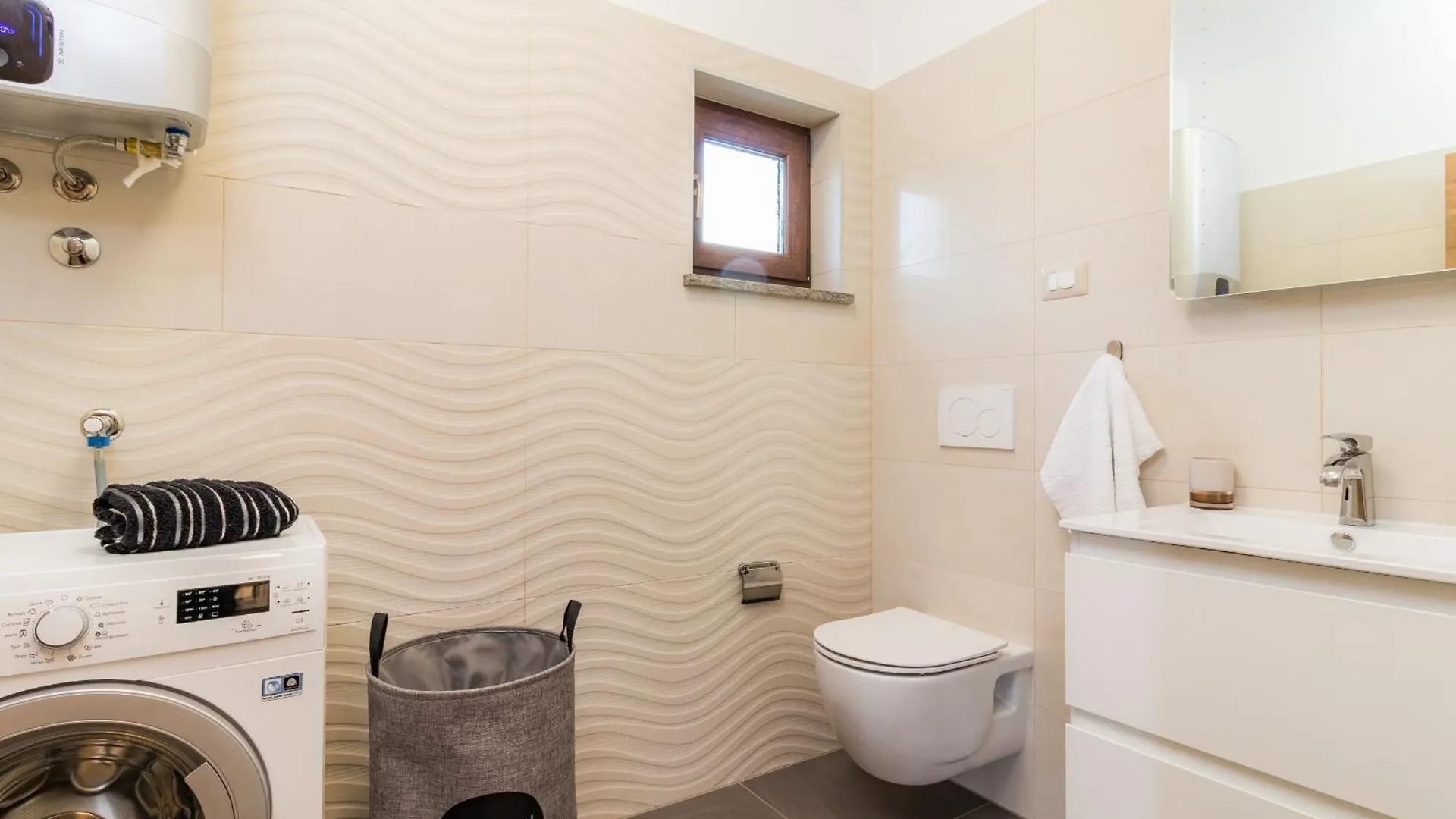 Villa Roma Near Pula For 6 People With Private Pool Jadreski