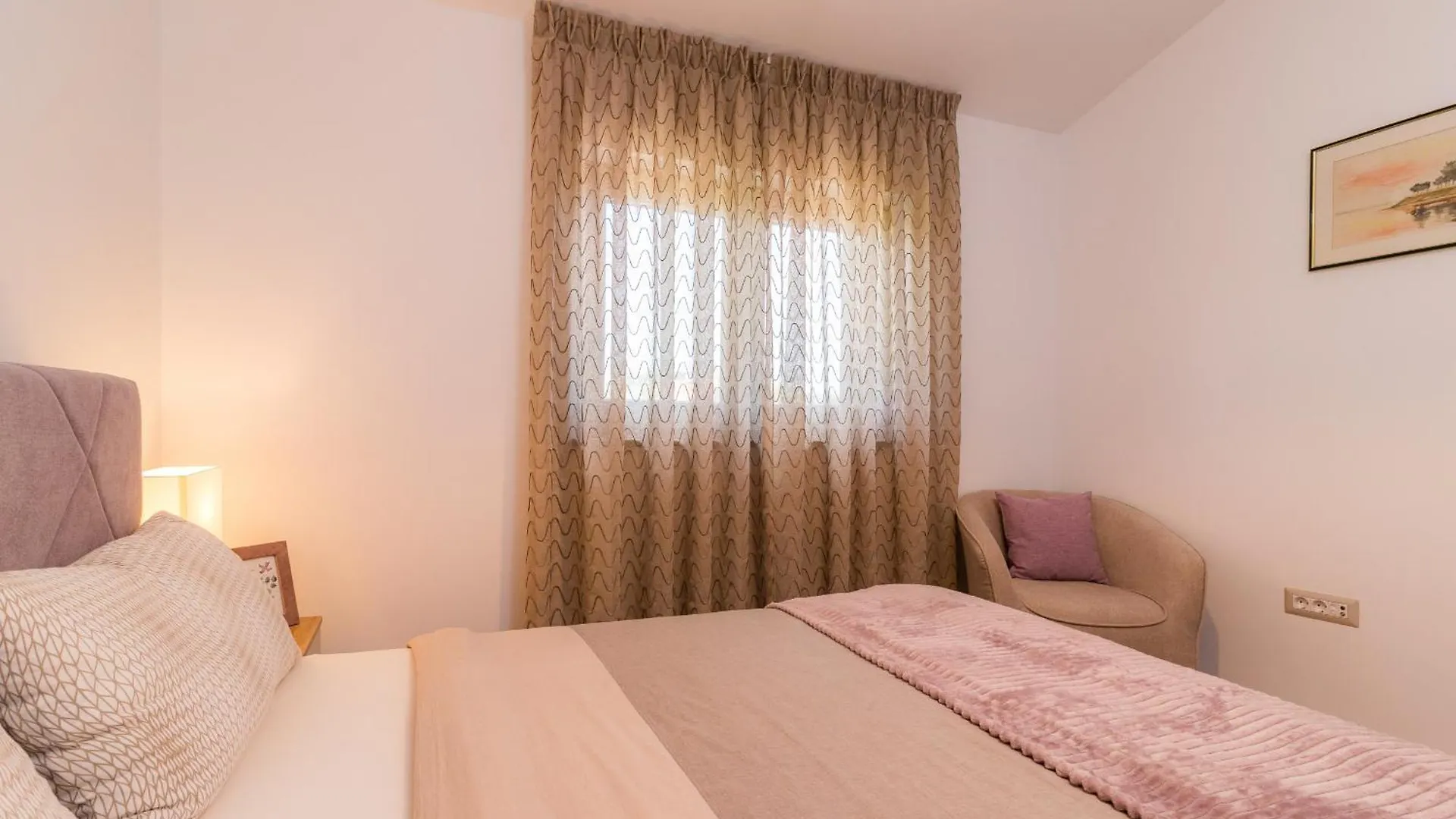 Villa Roma Near Pula For 6 People With Private Pool Jadreski